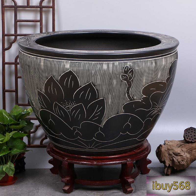 荷花缸 • 金魚かめ