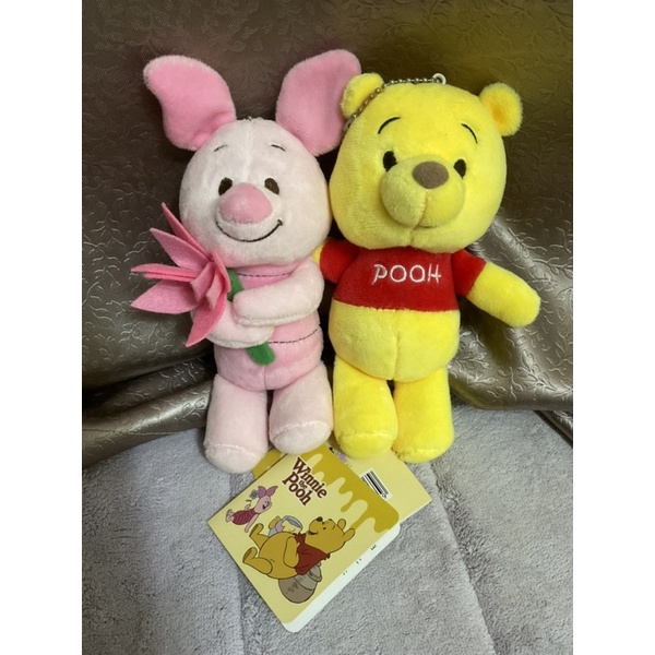 正版 Disney Winnie The Pooh 小熊維尼 維尼 娃娃 吊飾 全新吊牌未拆 蝦皮購物