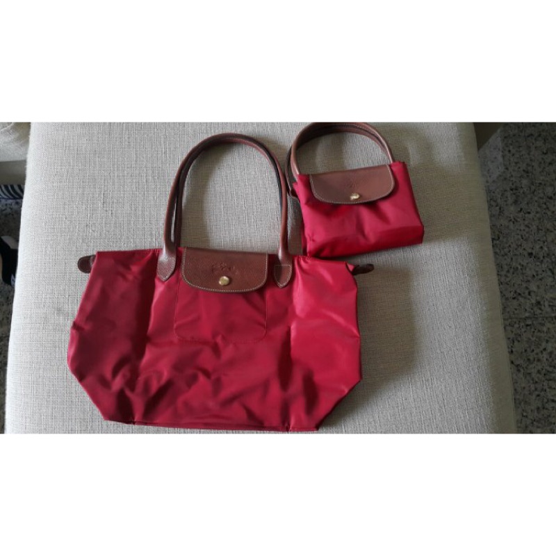 Long champ best sale bag red