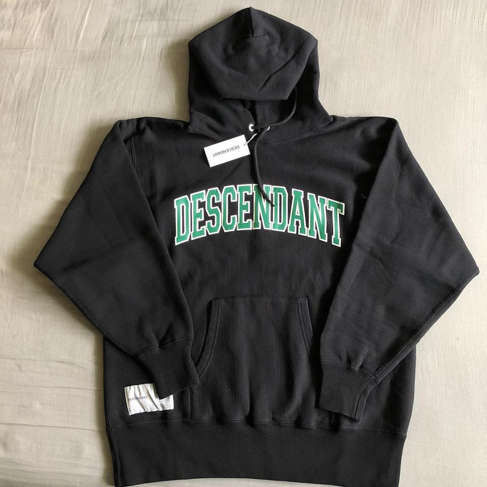 DESCENDANT 18AW TEAM HOODED SWEATSHIRT BK | 蝦皮購物