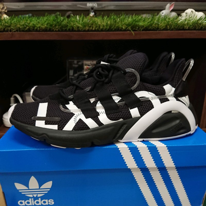 Adidas lxcon triple clearance black