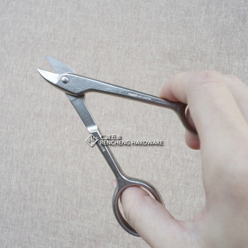 昌国　No.8009 白染針金切小鋏 昌国 白染針金切小鋏 No,8009