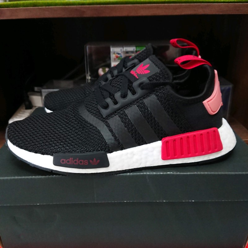 Adidas nmd shop black pink