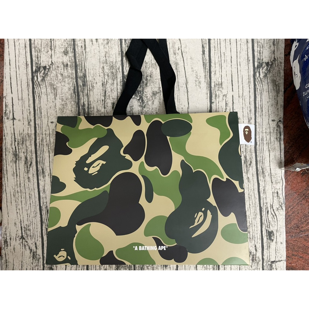 全新現貨A BATHING APE GREEN CAMO 綠迷彩紙袋| 蝦皮購物