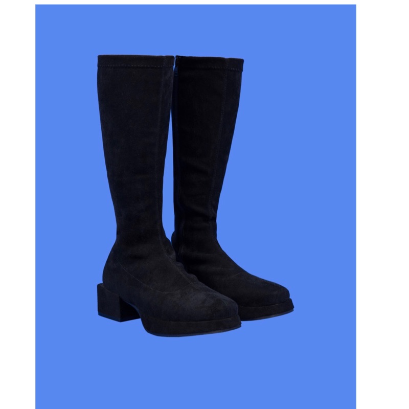 Unif moni boot top