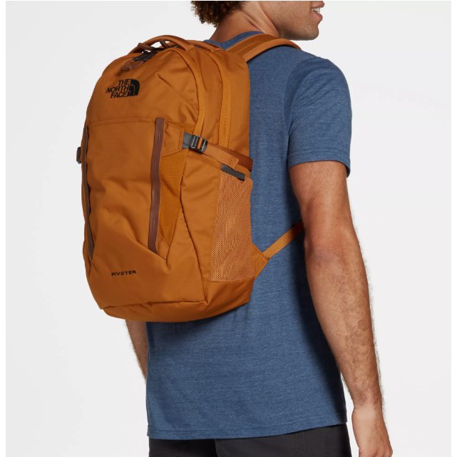 The north face deals pivoter 27l backpack