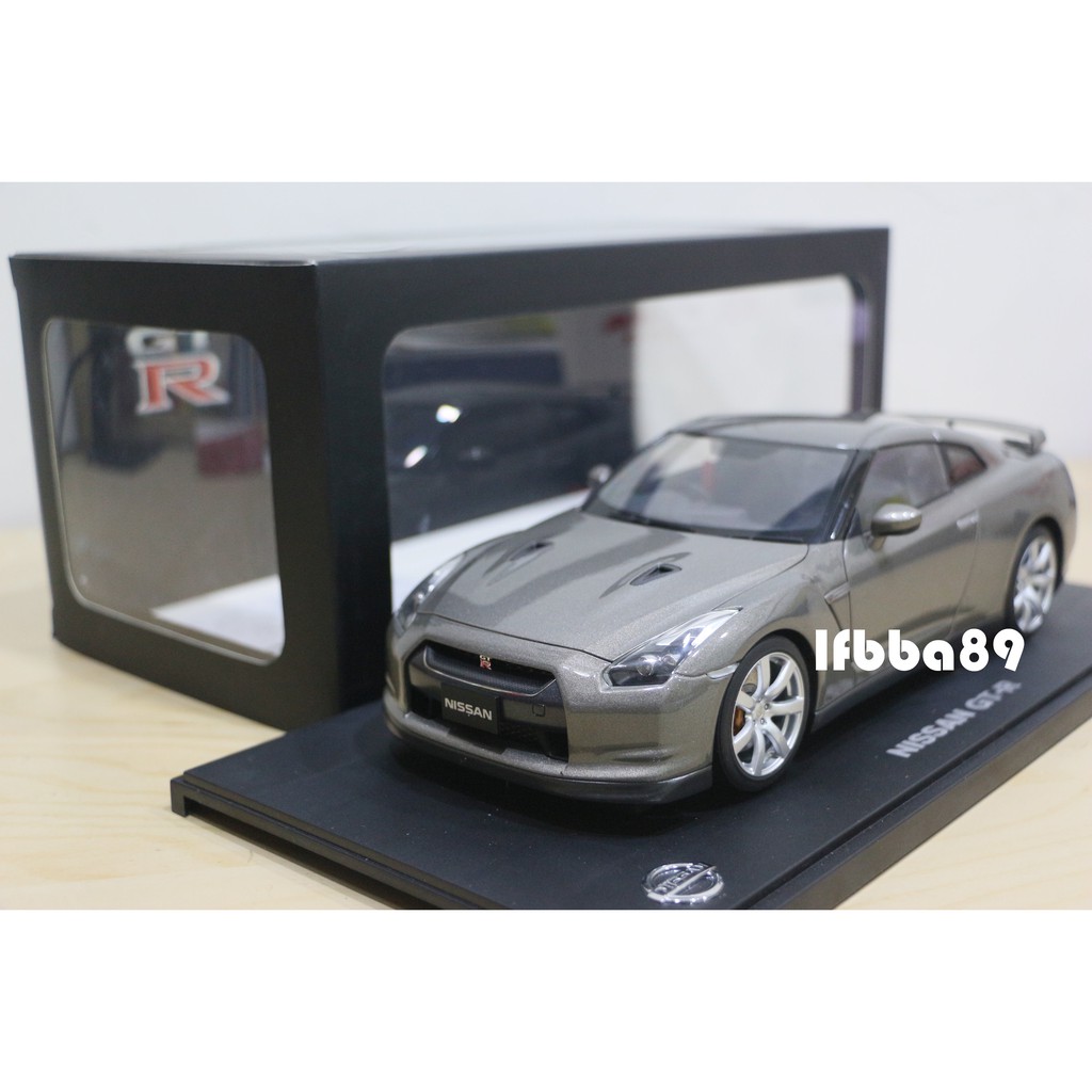 AUTOart 1/18 NISSAN GT-R GTR R35 TITANIUM GREY 日本限定版 全新未拆 | 蝦皮購物
