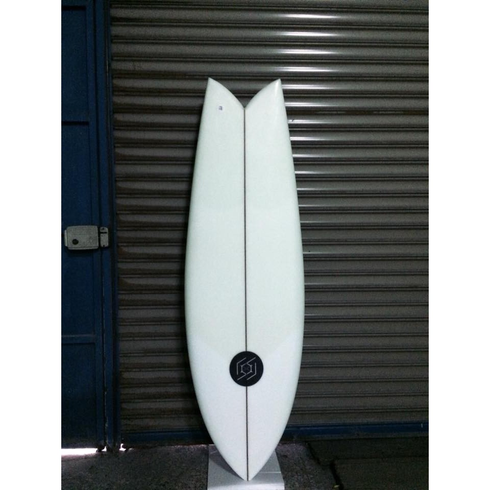 樣品 - WKS Surfboard 衝浪/衝浪板/踏墊/腳繩/防磨衣/板袋/夾腳拖/衝浪褲 - WKS 衝浪板 魚板