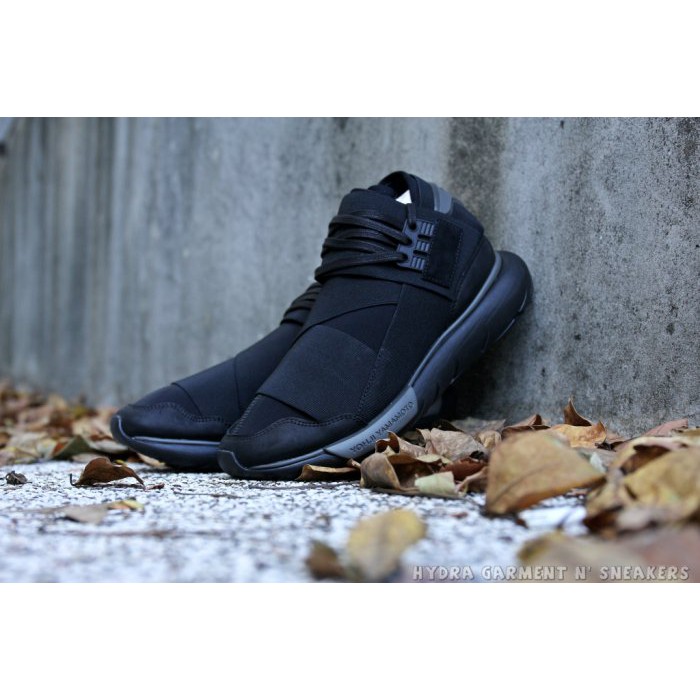 Y3 qasa high on sale lux triple black