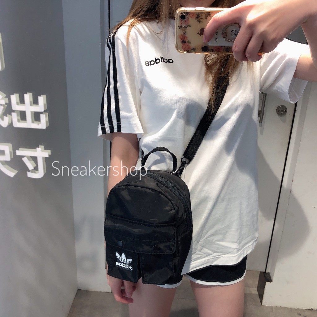 Adidas dv0209 2025