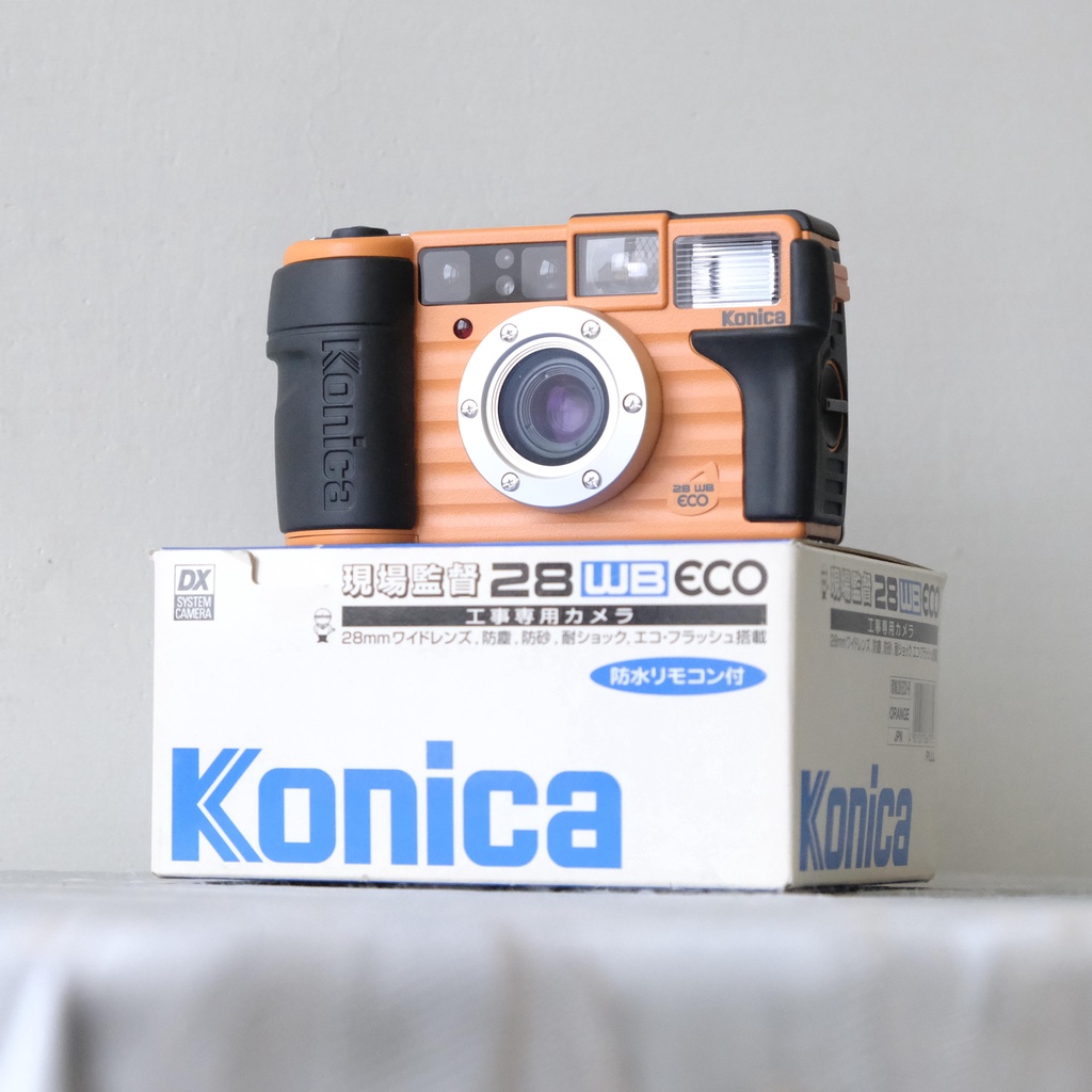全新盒裝橘色KONICA 現場監督28WB ECO 傻瓜底片相機(防水、防撞、防塵