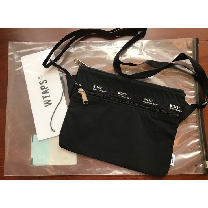 全新現貨黑色19SS WTAPS SLING / BAG. NYLON 小包肩背包隨身包| 蝦皮購物