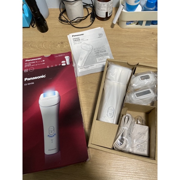 脱毛器 光脱毛 ES-WH96 Panasonic 光脱毛器ES-WH96-S 美品】Panasonic
