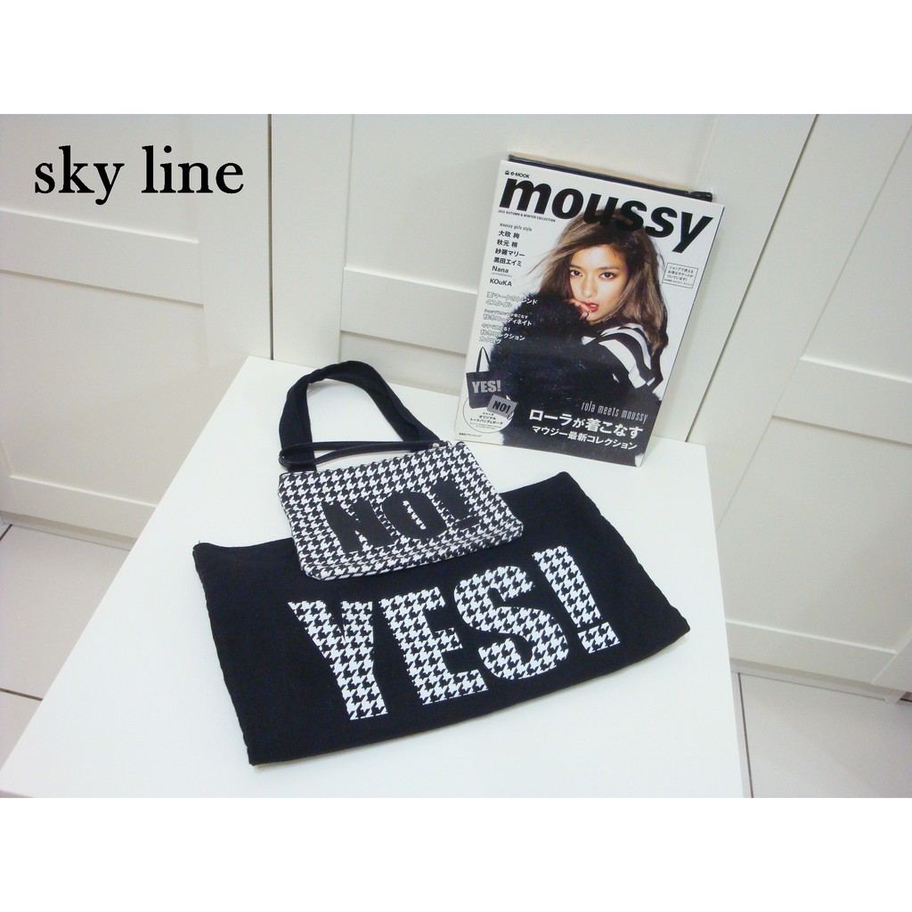 sky line/日本品牌moussy秋冬服裝型錄雜誌+英文字母帆布包+拉鍊化妝包