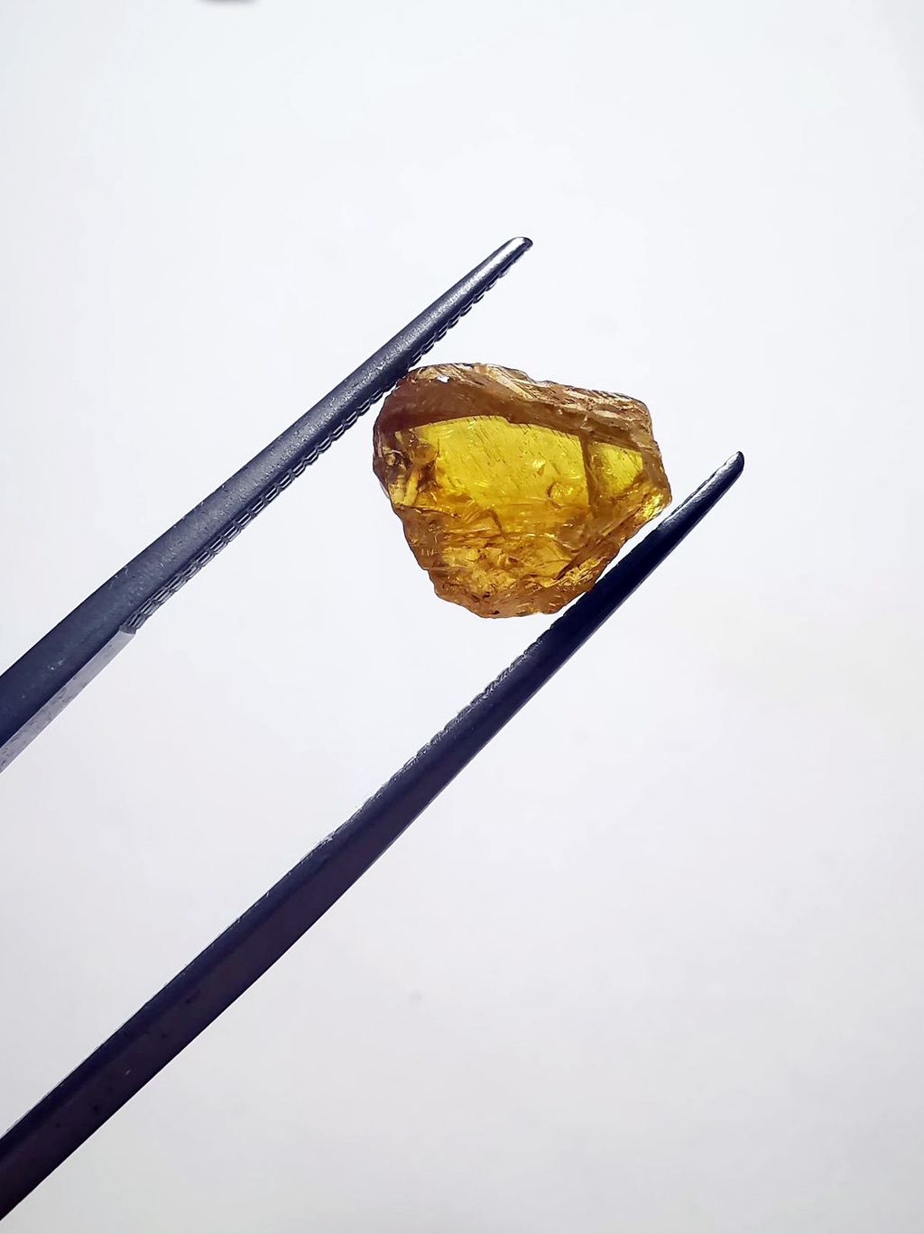天然榍石(Sphene)原礦...稀有高色散,高折射率,高淨度小原礦...1組有3顆.金工,礦標,線編,收藏~ | 蝦皮購物