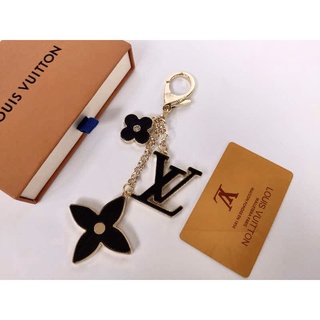 Louis Vuitton ILLUSTRE Vivienne JAPAN XMAS BAG CHARM KEY HOLDER M00499