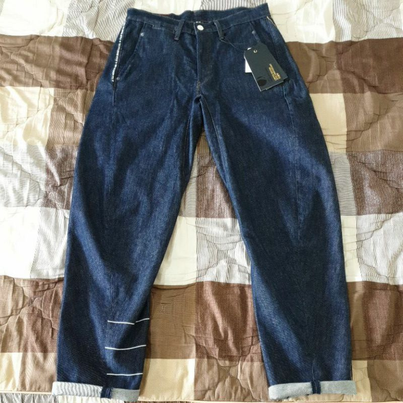 代購現貨 Levi's LEJ 570 Baggy Taper LEJ 系列 20週年 限定丹寧褲 褲腳線條設計 原色