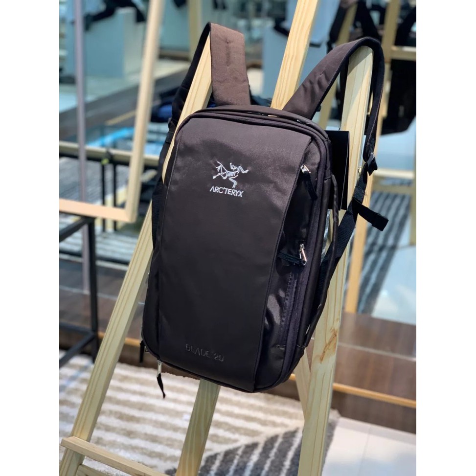 ARC TERYX 始祖鳥 Blade 20 Backpack 多功能 休閒旅行 筆電包 電腦包 旅遊 露營