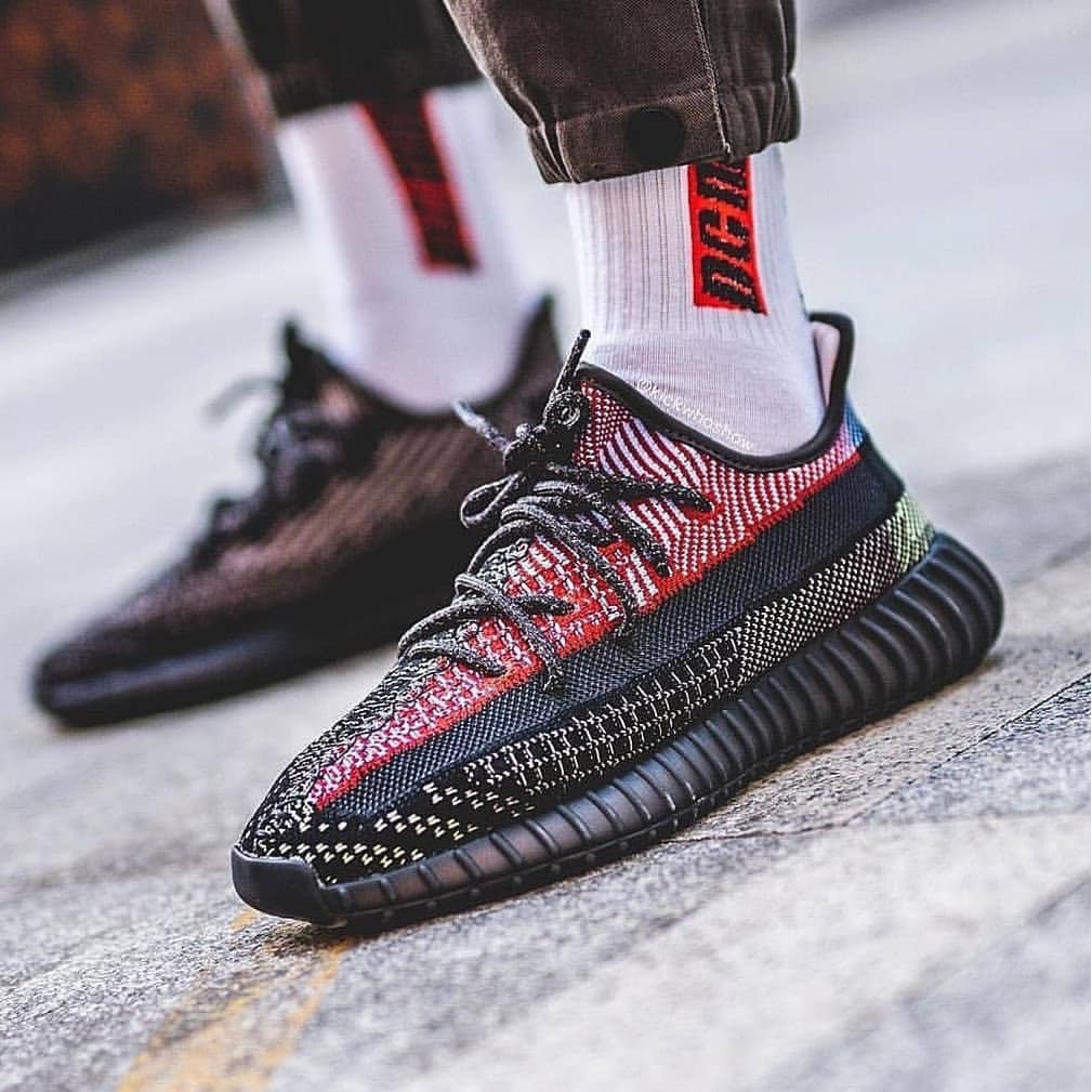 FUZZY Adidas Yeezy Boost 350 V2 Yecheil FW5190 FX4145