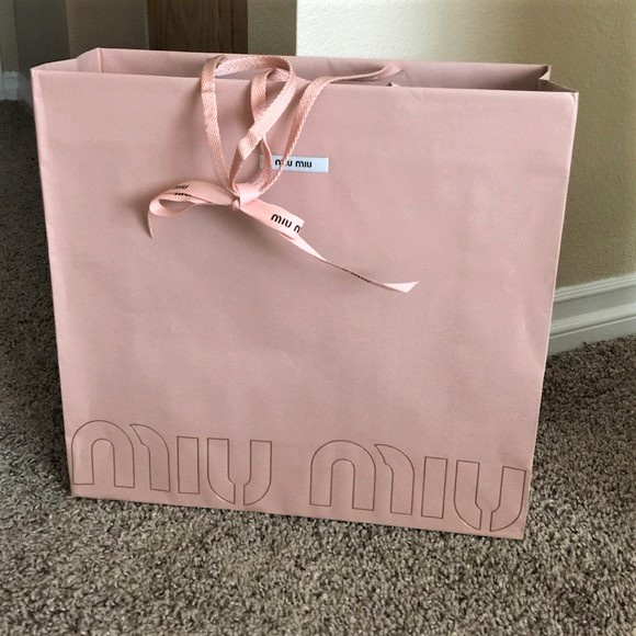 miumiu 紙袋 MIU MIU - miumiu 紙袋 の通販 by doricoshop ミュウ