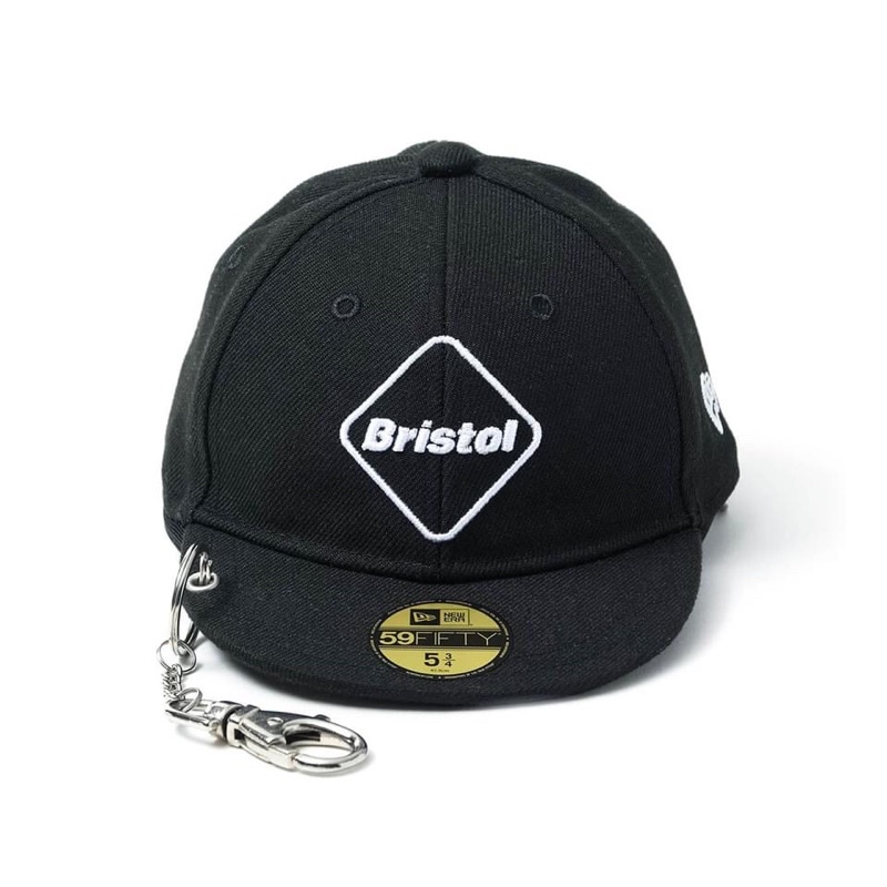 FCRB 2022 SS / NEW ERA EMBLEM CAP POUCH / BLACK | TRENDSPOT