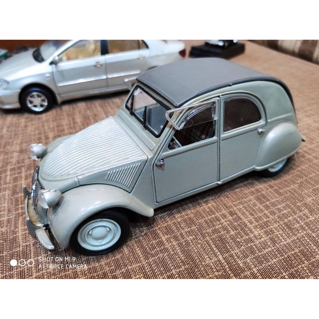 1:18 Citroen 2CV 雪鐵龍泰製maisto 無車盒/古董車/經典交換禮物1111