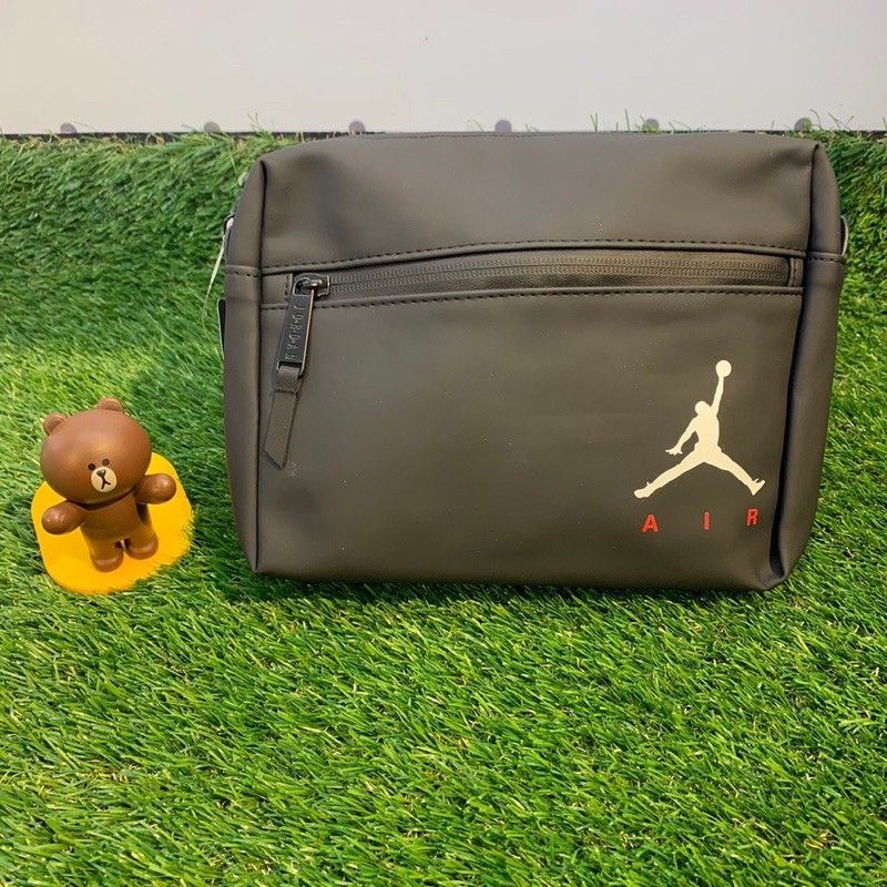 Jordan jan merger discount crossbody