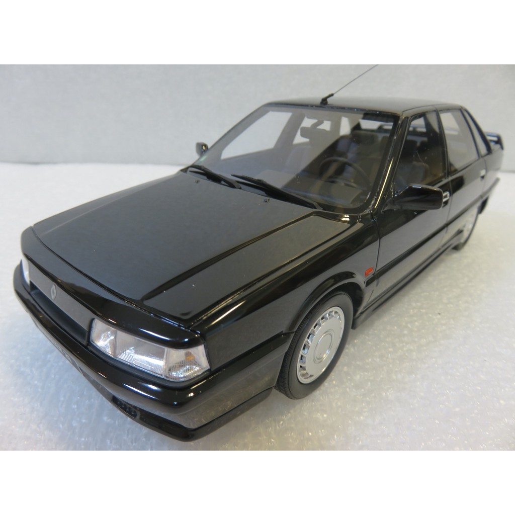 Amazon.co.jp: △Super Rare Black!OTTO 1/18 Renault Renault