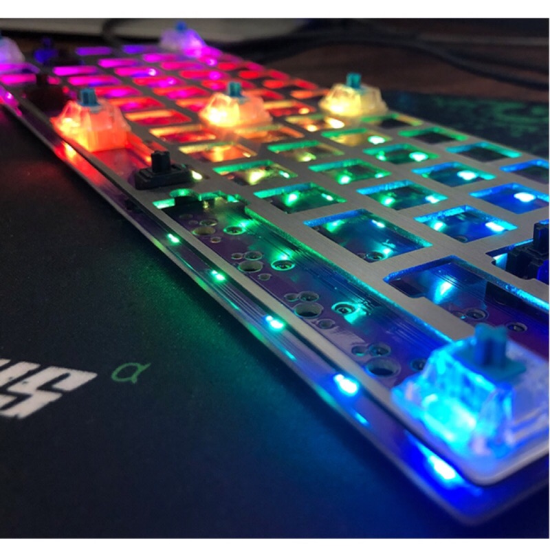 非預約買家勿下標Dz60 Rgb diy 60% 熱插拔 鍵盤 含方向鍵版本.佳達隆黃軸 | 蝦皮購物