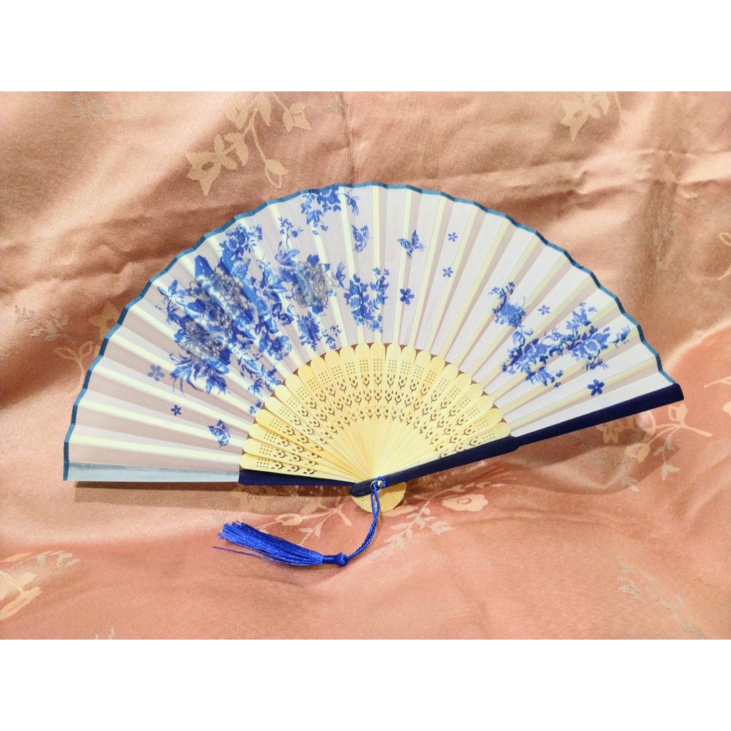 手扇、扇子-#摺疊扇#撒扇#扇#絲綢扇#絹扇#扇子#古風摺扇 | 蝦皮購物