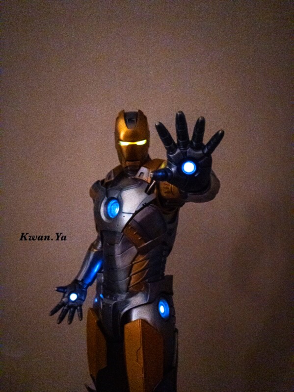 空山基鋼鐵人Hajime Sorayama IronMan 藝術公仔玩具jucegace 空山基鋼鐵人Hajime Sorayama IronMan 藝術公仔玩具jucegace