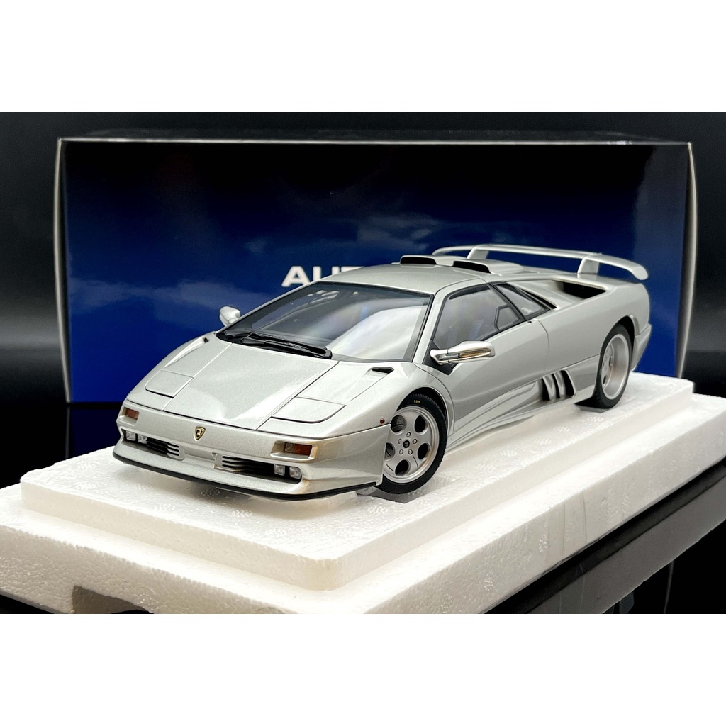 AUTOart 1:18 Lamborghini Diablo SE30 Jota Année de construction 1995 impact blanc 79145 modèle voiture 79145 674110791457