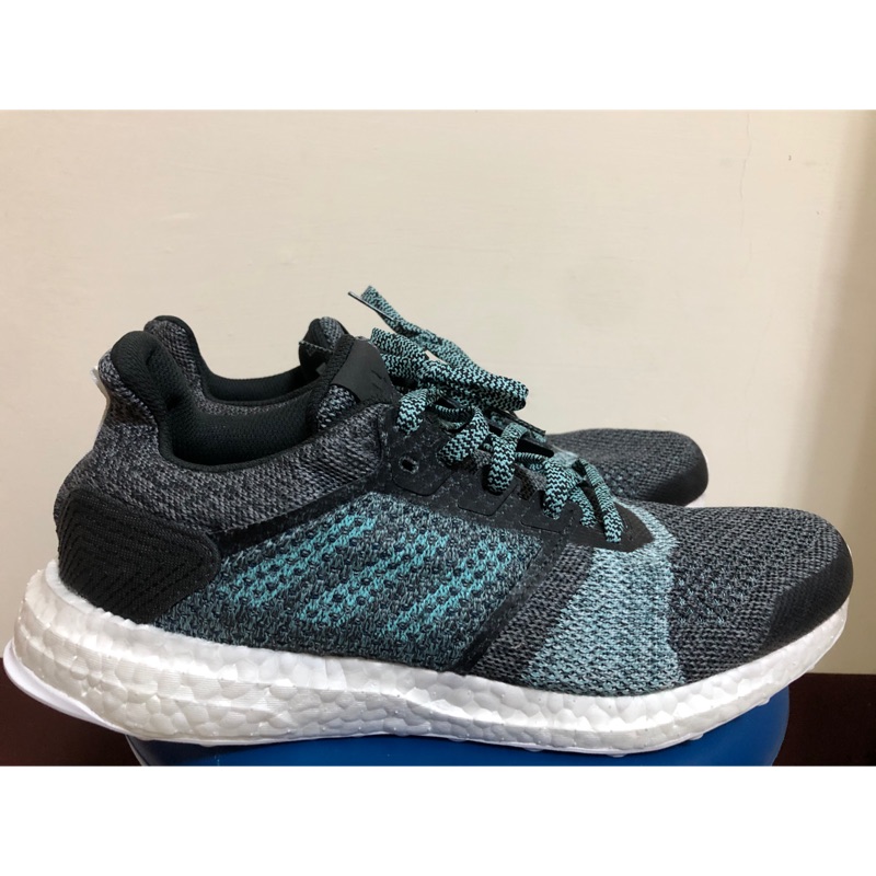 adidas Ultra Boost ST Parley Carbon DB0925