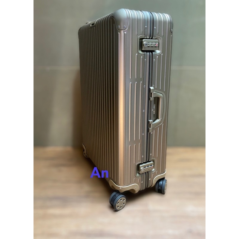 全新Rimowa topas titanium 德製鋁合金32吋無etag頂規鈦金色98L 無etag