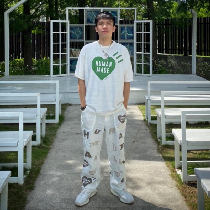 VERDY x G-DRAGON Ubermensch FAM VICK T-Shirt 2XL | 蝦皮購物