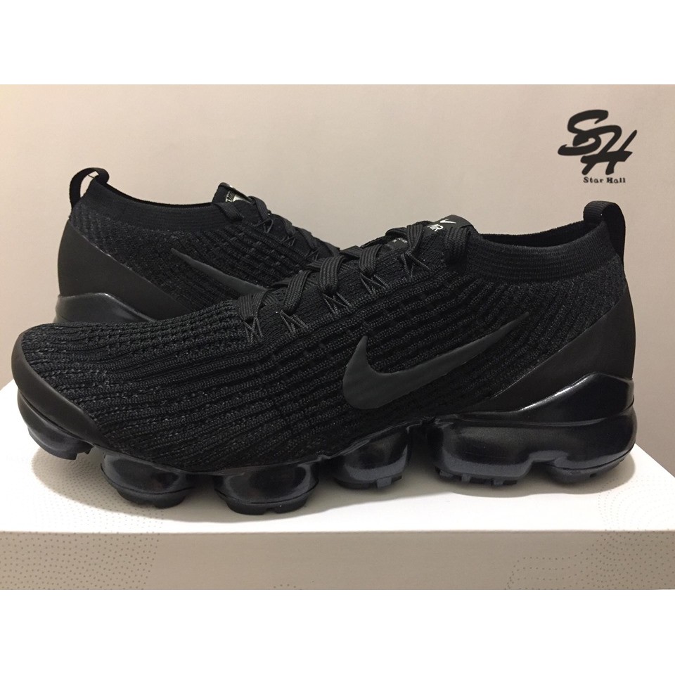 Triple black hot sale air vapormax