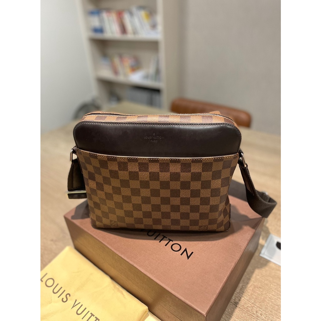 Replica Louis Vuitton Discovery Bumbag PM M20587 for Sale