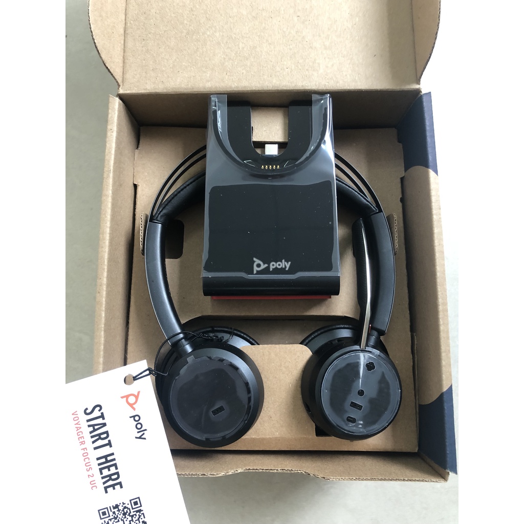 Plantronics Voyager Focus UC充電台 - ヘッドホン