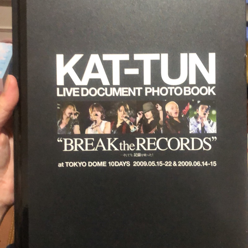 現貨）KAT-TUN Live Document photo book BERAK the RECORDS | 蝦皮購物