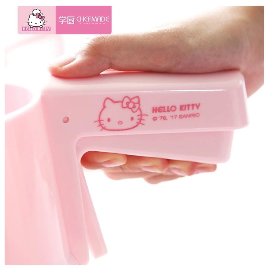 讓烘焙少女心大爆發！CHEFMADE 學廚 KT7016 正版 Hello Kitty 手壓杯式麵粉篩開箱推薦：超高顏值、單手優雅過篩的完美烘焙法寶