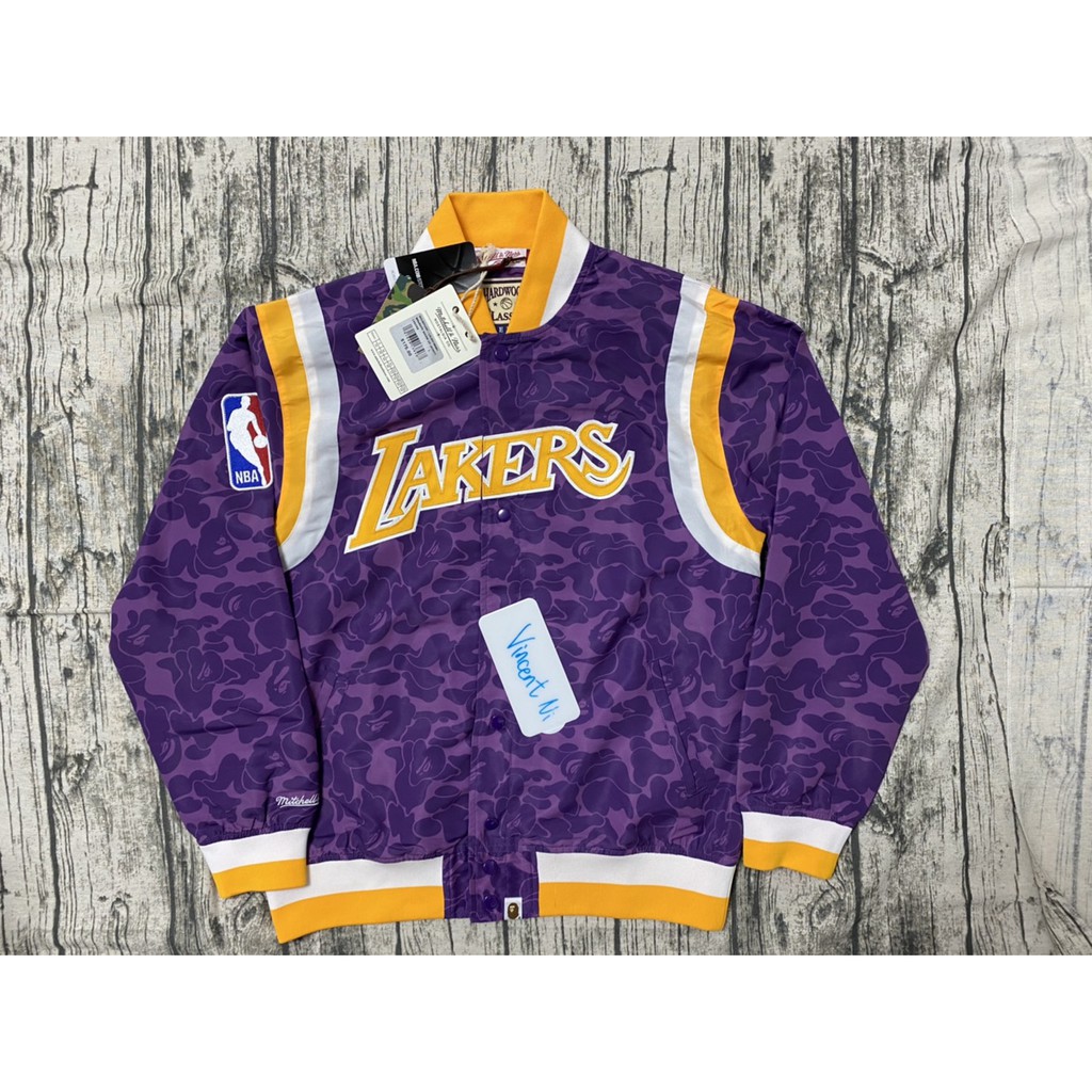 A BATHING APE x MITCHELL & NESS LAKERS JACKET 湖人球衣夾克