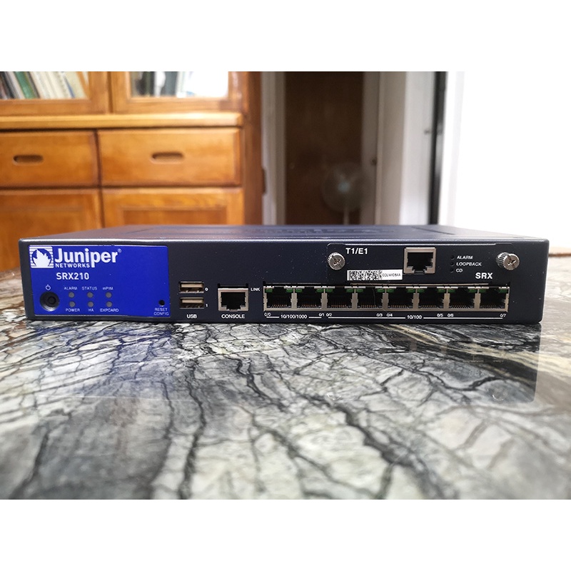 JUNIPER SRX 210 Services Gateway防火牆安控認證閘道器