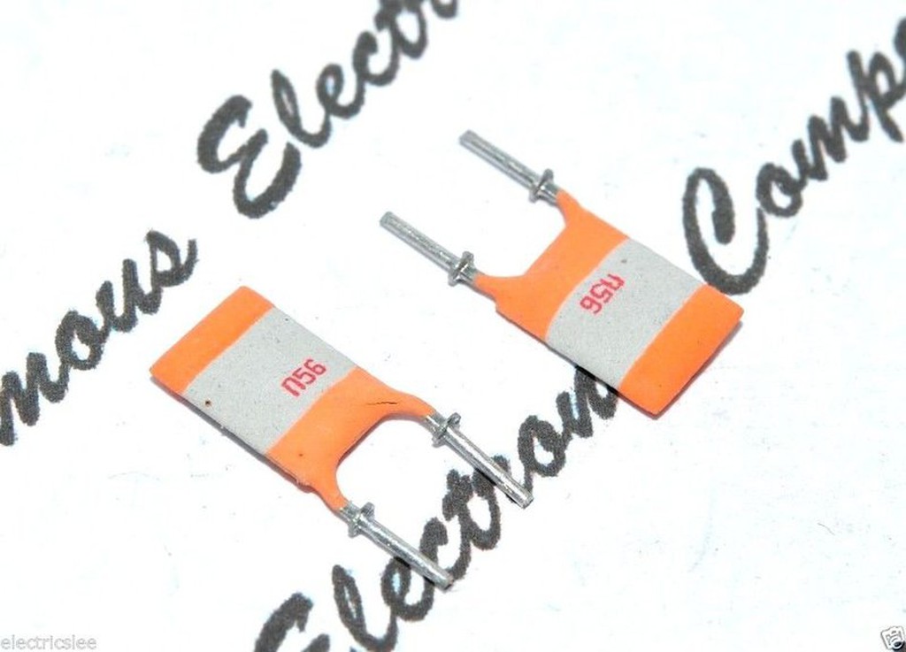 PHILIPS 560P (560pF) 100V PCM:5mm 銀膜電容 (RN) x1個 | 蝦皮購物