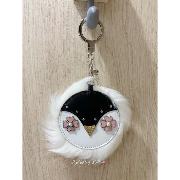 Kate spade pouf on sale keychain