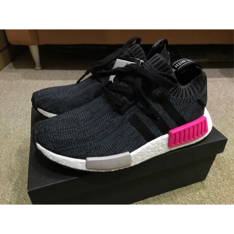 Adidas nmd r1 primeknit black shock pink sale