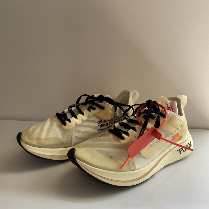 OFF White x NIKE ZOOM FLY 二手美品US 8.5 附購證| 蝦皮購物