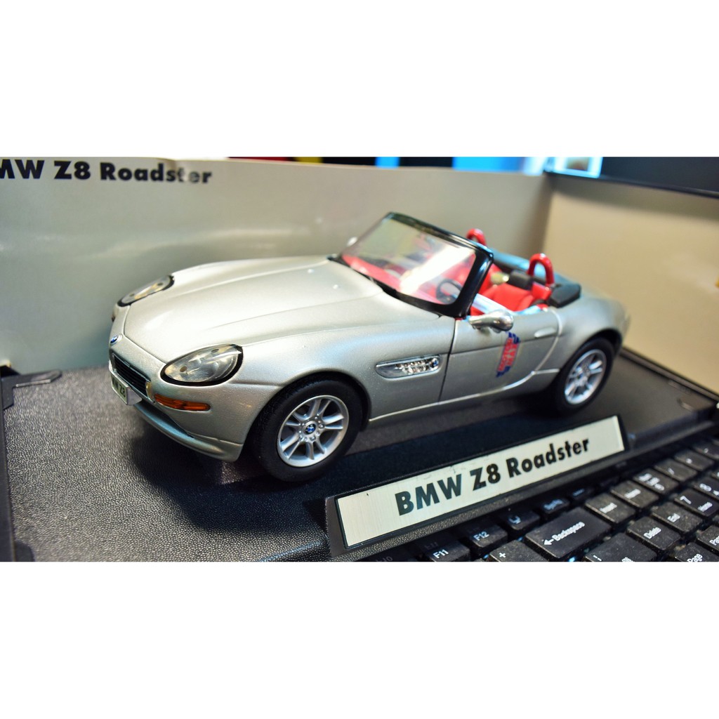 絕版倉庫} 1:18 BMW Z8 007坐駕超稀有最後一台動作請快