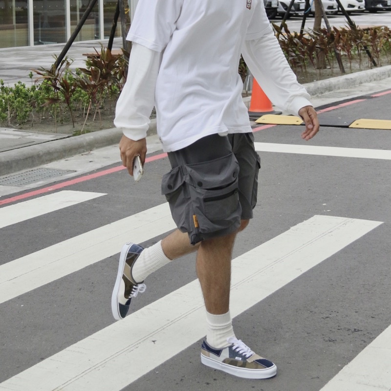 EFf.s 2022 Spring & Summer “ TRIPLE POCKET ” Shorts | 蝦皮購物