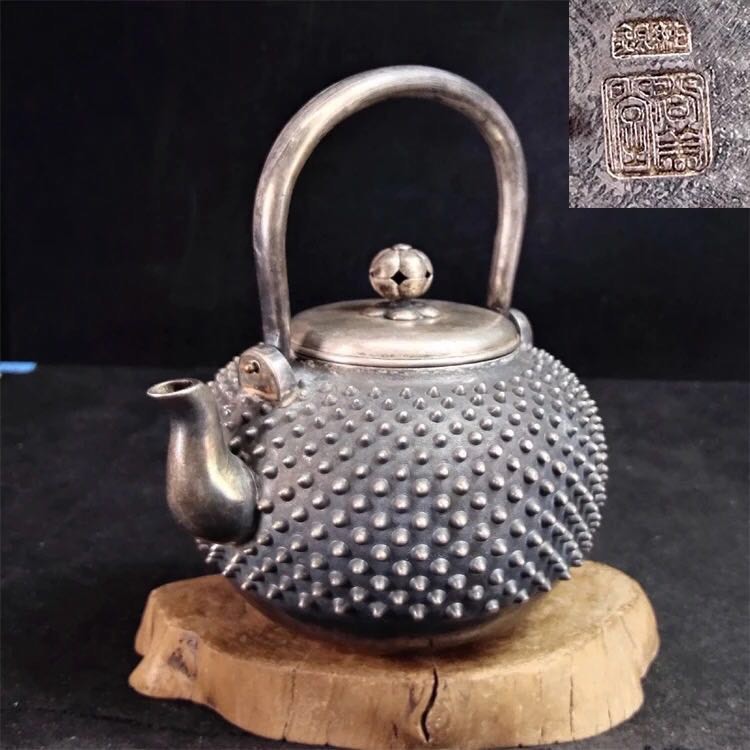 老日本 尚美堂 手工純銀霰型壺，成色新淨，保養得宜，非常乾淨，可直接使用。