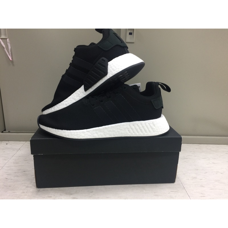 Adidas nmd r2 on sale cq2402